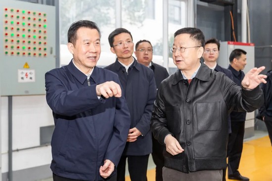湖北省委常委、政法委書記王林虎調(diào)研華工科技中試基地